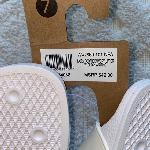 Rae Dunn BRIDE TRIBE Ivory Slides Women’s Sz 7 NWT - Picture 6 of 8